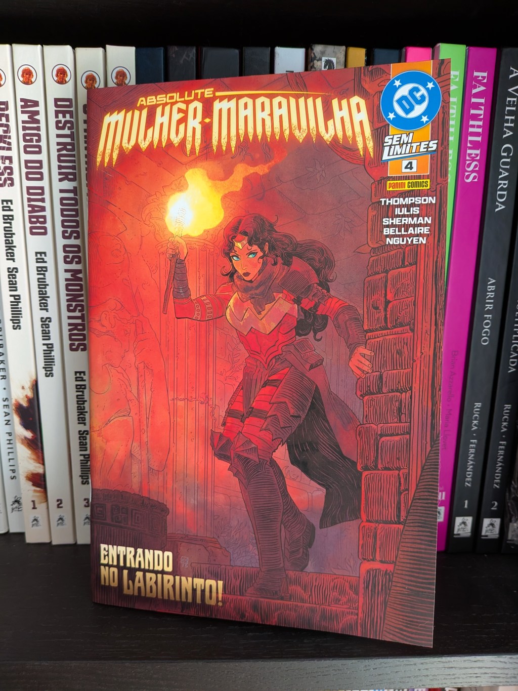 Absolute Mulher-Maravilha, Vol. 4